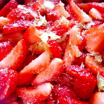 自制草莓酱的做法步骤3