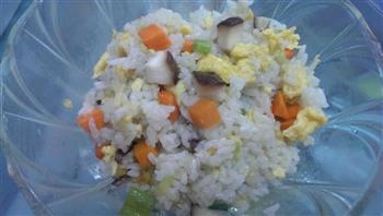 炒米+西红柿鸡蛋汤的做法步骤2