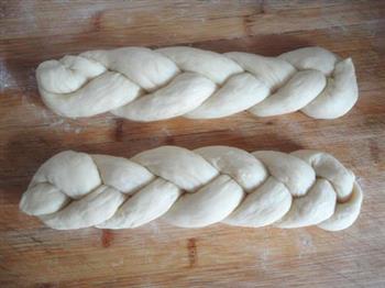 鲜奶油辫子面包的做法步骤7