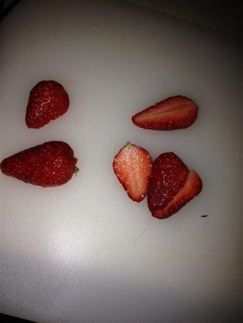 草莓果冻的做法图解2