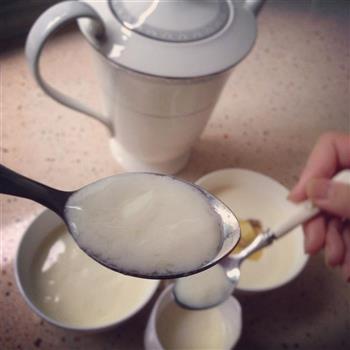 姜汁撞奶的做法步骤10