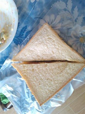 黄瓜火腿三明治的做法步骤5