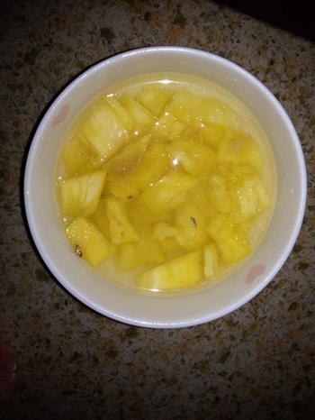 应季美食-香甜菠萝饭的做法图解1