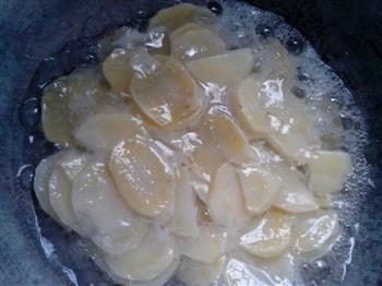 土豆青椒炒肉丝的做法步骤3