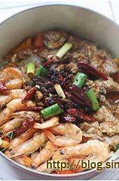 焖干锅排骨虾-用铸铁锅做创意菜的做法步骤8