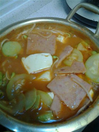 韩式午餐肉大酱汤的做法步骤5