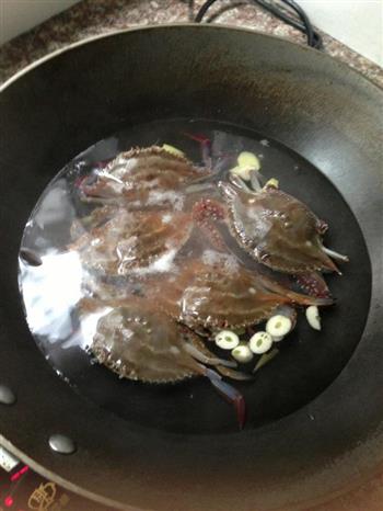 清蒸螃蟹的做法步骤1