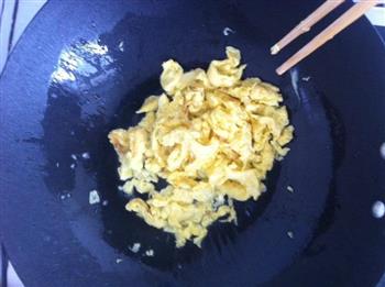 黄瓜火腿蛋炒饭的做法步骤3