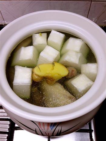 冬瓜薏米海参老鸭汤的做法步骤2