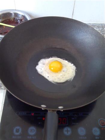 鸡蛋炒饭的做法步骤3