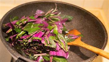 快手营养美颜菜-蒜香紫背天葵的做法图解4