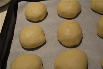 红豆面包的做法步骤6