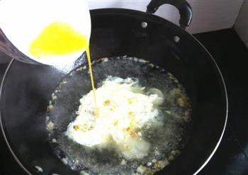 金针菇紫菜蛋汤的做法步骤4