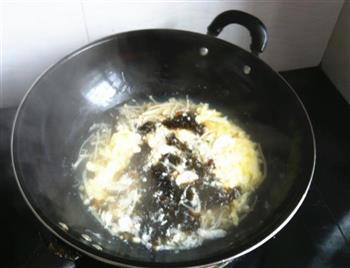 金针菇紫菜蛋汤的做法图解6