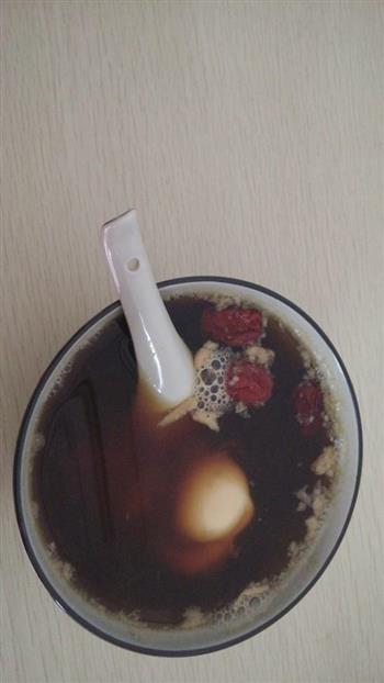 红枣枸杞姜糖炖蛋的做法步骤2