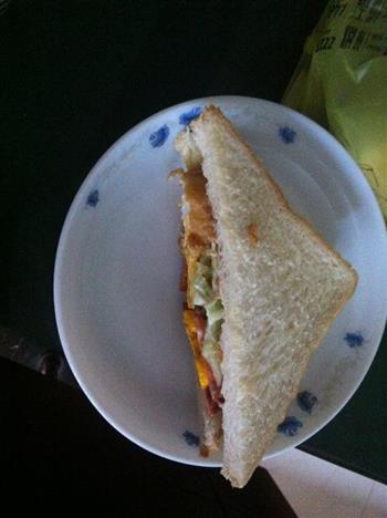 爱心早餐三明治的做法步骤5