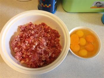 干炸丸子&美味丸子汤的做法步骤1