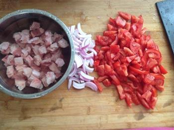 番茄牛腩汤的做法步骤1