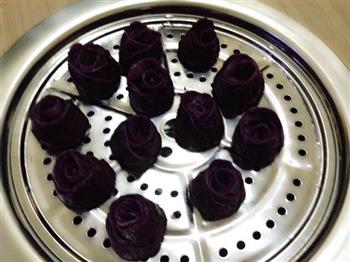 紫薯玫瑰卷的做法步骤2