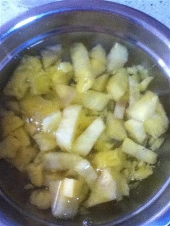 清香菠萝派的做法步骤3