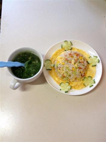 宝宝食谱黄瓜玉米火腿鸡蛋炒饭的做法步骤4