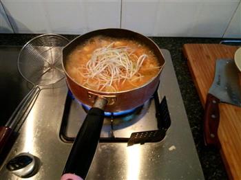 辣辣微酸泡菜汤的做法步骤6