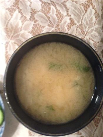 金针蘑大葱的味噌汤的做法步骤5