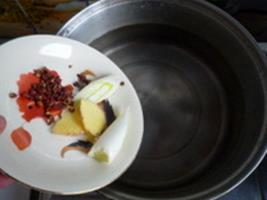 珍选捞汁野山椒白肉的做法步骤2