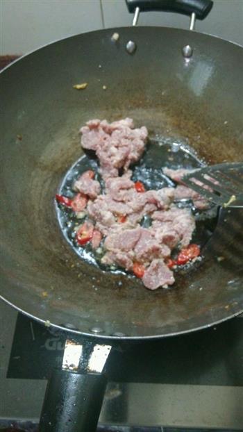 香菇炒肉片的做法步骤2