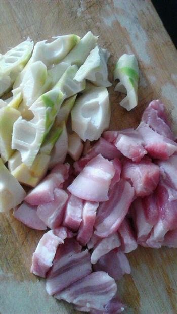 竹笋烤五花肉的做法步骤2