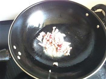 杏鲍菇蒜苔炒肉丝的做法步骤3