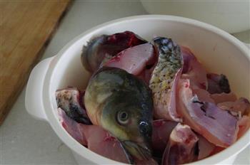 四川藿香泡菜鱼的做法图解1