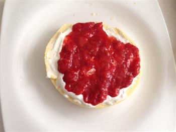 草莓奶油生日蛋糕的做法图解3