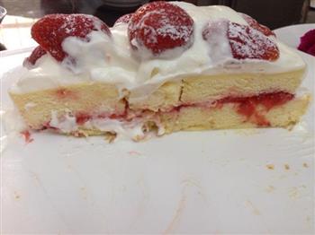 草莓奶油生日蛋糕的做法图解7