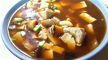 豆腐菌菇汤的做法步骤2