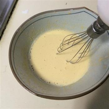 卡仕达蛋黄酱的做法步骤2