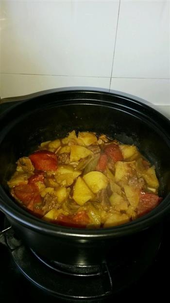 西红柿土豆牛肉煲的做法步骤4