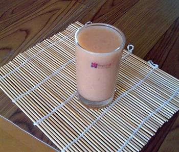 鲜榨芒果葡萄汁的做法步骤6