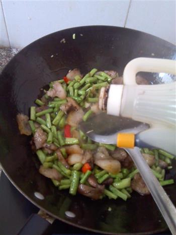 肉炒豇豆的做法步骤5