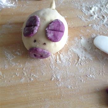 小猪馒头和紫薯玫瑰的做法步骤6