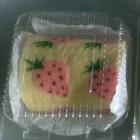 彩绘草莓蛋糕卷的做法步骤6
