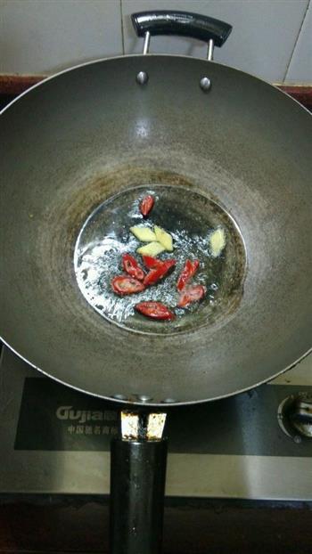 青椒炒猪蹄筋的做法步骤3
