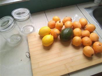 柠檬枇杷果酱的做法图解1