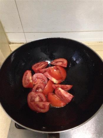 西红柿鸡蛋豆腐汤的做法图解1