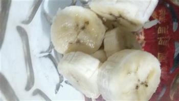 柚子香蕉牛奶的做法步骤1