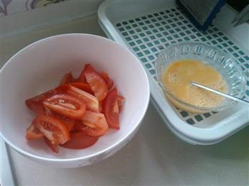 西红柿蛋汤的做法图解1