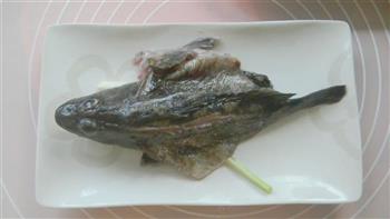 清蒸石斑鱼的做法步骤2