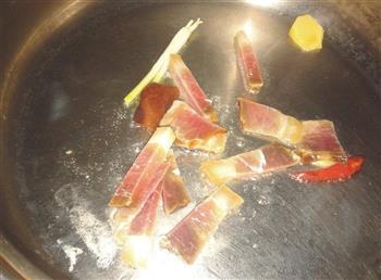 腊肉炒西葫芦的做法步骤2