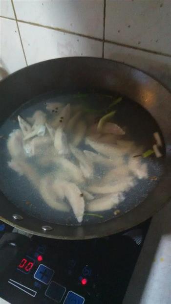 卤鸡翅尖-香辣味的做法步骤2
