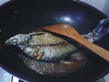 家常红烧鳊鱼的做法步骤4